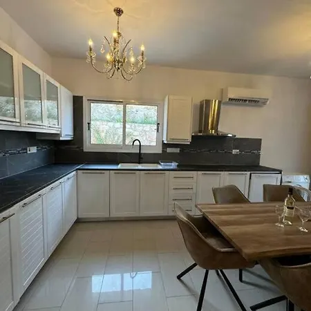 Flam Villa *