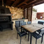 Flam Villa *