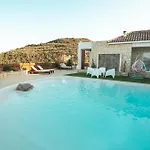 Flam Villa *